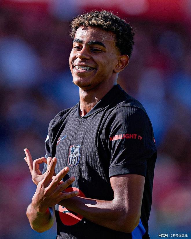 英超：阿森纳客场3-1击败莱斯特城（英超：阿森纳3-1客胜莱斯特城）