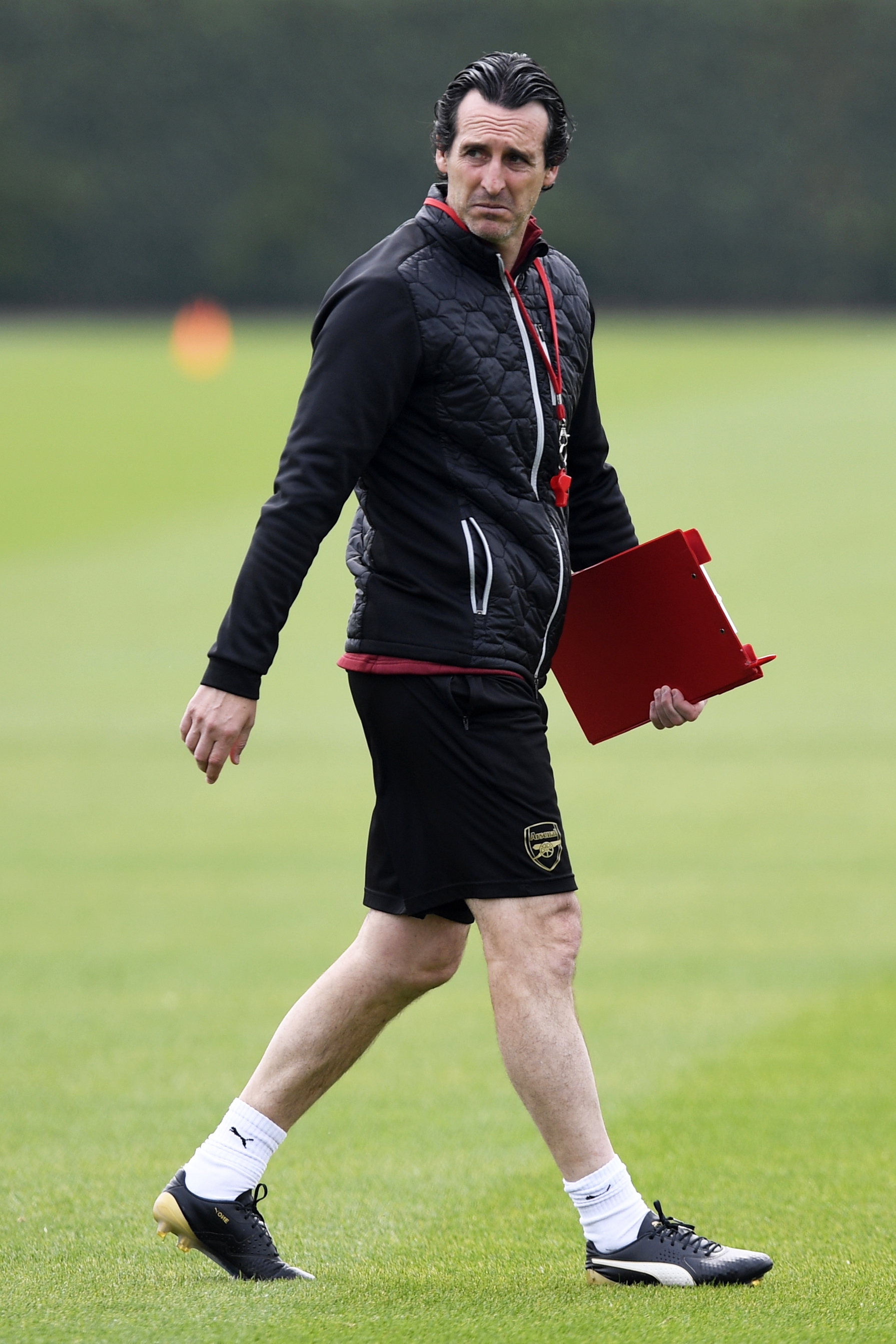 柏林联合状态下滑，莱比锡红牛能否轻松再取一胜？（柏林联合低迷，莱比锡红牛能否再度轻松取胜？）